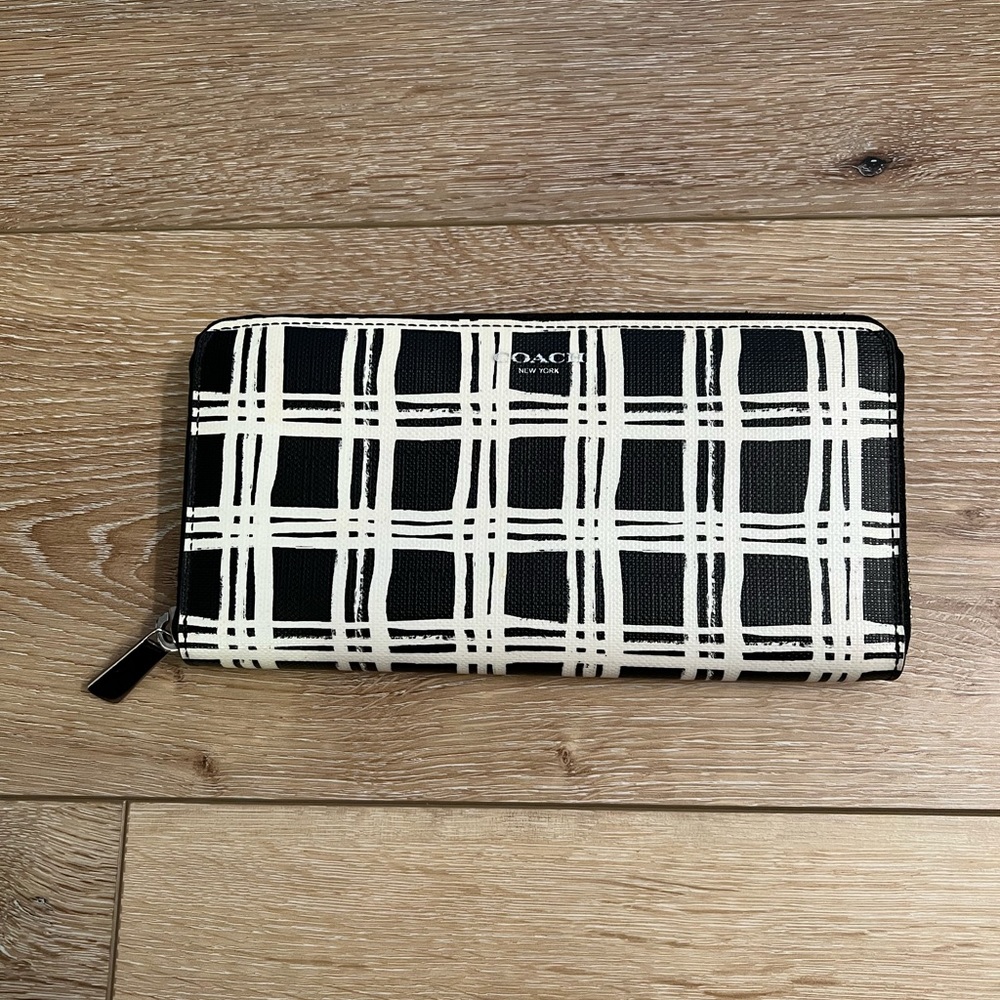 Authentic Coach wallet